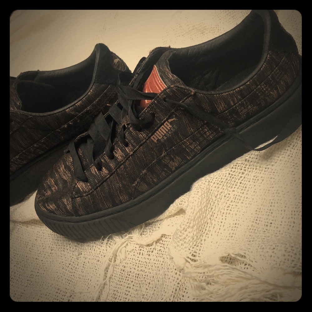 Platform pumas